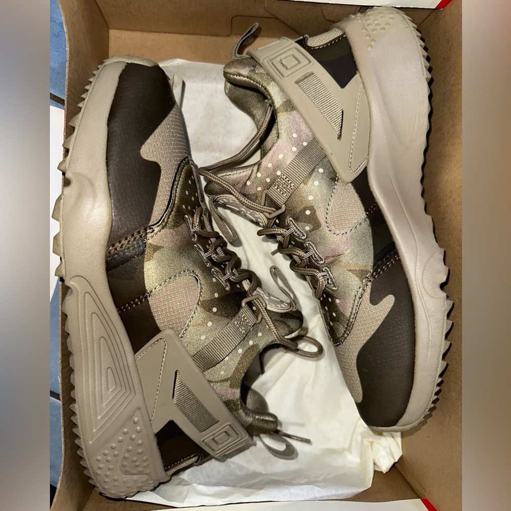 Nike Air Huarache Utility